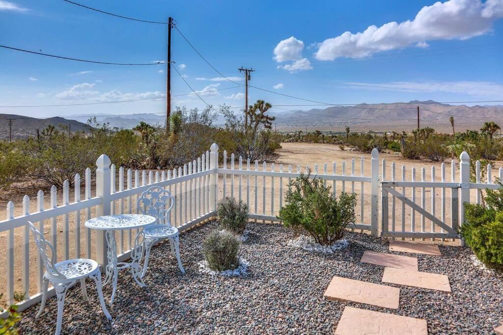 Jt Cottage Yucca Valley Eksteriør bilde